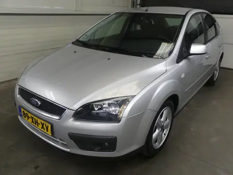 Ford Focus 1.6-16V Futura - Cruise Control - Airco - Trekhaak