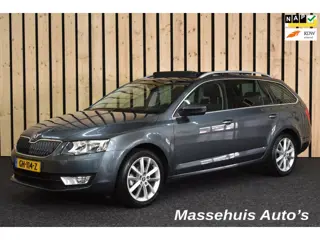 Skoda Octavia Combi 1.2 TSI Greentech Ambition Businessline Trekhaak 1e eig. Panoramadak Navi Cruise