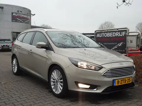 Ford FOCUS Wagon 1.0 First Edition (bj 2015)