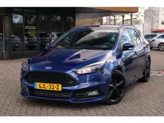 Ford Focus Wagon 2.0 ST-3|Rijklaar!|250PK!|Camera|Sony|Recaro|Stuurwielverwarming|