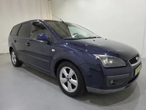Ford Focus Wagon 1.6-16V Futura AUT 75Kw (bj 2006)