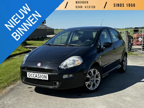 Fiat Punto Evo 0.9 TwinAir Street | 5-DRS | VELGEN | PARK.SENSOREN | AIRCO |