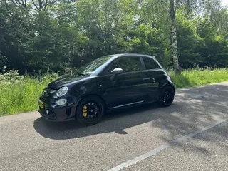 Fiat 500C 1.4 T-Jet Abarth Competizione | CABRIO | AUTOMAAT | LEER | BEATS AUDIO | OZ 17 INCH VELGEN