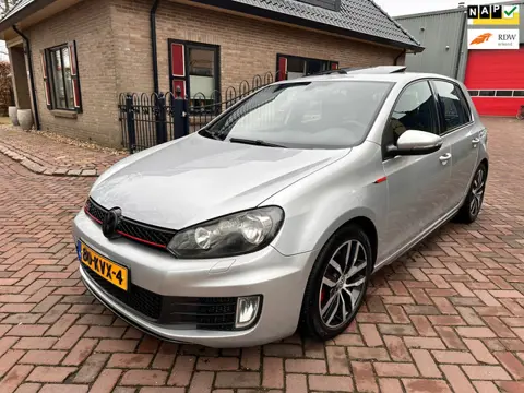 Volkswagen Golf 2.0 GTI