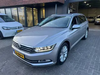 Volkswagen Passat Variant 1.6 TDI Highline AUTOMAAT XENON LED ALCANTARA ACC ORIG NL NAP