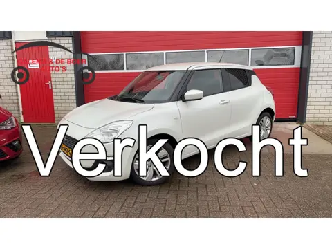 Suzuki Swift 1.2 Select TREKHAAK / AIRCO / CAMERA / CARPLAY / STOELVERW / NAVI / BLUETOOTH / NL-AUTO