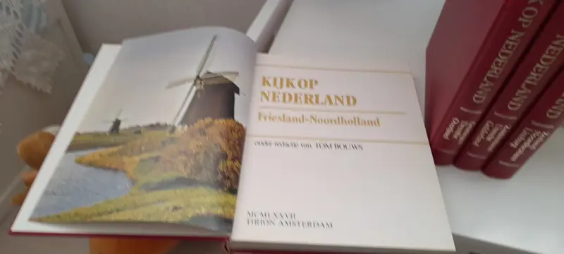 Kijk op Nederland in 4 delen