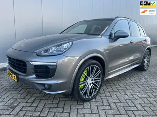 Porsche Cayenne 3.0 S E-Hybrid SPORT-DESIGN/ PANO/ SPORTCHRONO