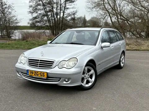 Mercedes-Benz C-Klasse Combi 180 Avantgarde AUTOMAAT TREKHAAK APK