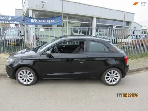 Audi A1 1.6 TDI Attraction Pro Line,airco