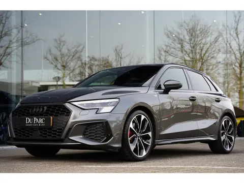 Audi A3 Sportback 35 TFSI S edition / B&O / RS-Seats / Panorama Dak