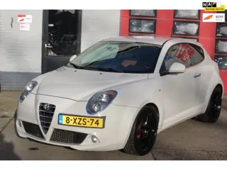 Alfa Romeo MiTo 0.9 TwinAir Esclusivo , LEDER, NAVI , CR CONTR