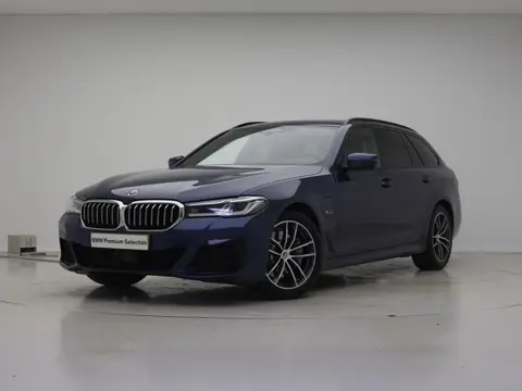 BMW 5 Serie Touring 530e High Executive | Adaptief Onderstel | Panorama Dak | Keyless | Comfort Stoe