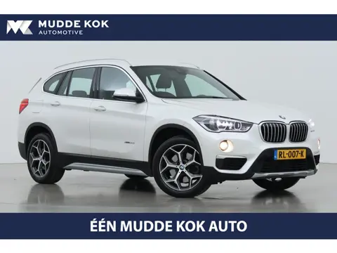 BMW X1 xDrive20i High Executive | Aut | Leder | Head-Up | Camera | Stoelverwarming
