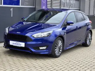 Ford Focus 1.0 EcoBoost 125pk ST-Line trekhaak!
