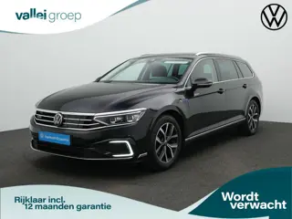 Volkswagen Passat Variant 1.4 TSI 218 pk DSG GTE | Trekhaak | Discover Pro | Adaptief onderstel | Ac