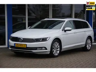 Volkswagen Passat Variant 1.5 TSI Highline DSG Carplay Trekhaak Panoramadak