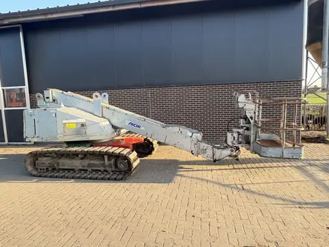 Hoogwerker rupshoogwerker aichi sr12b gereviseerde mast