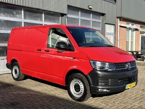 Volkswagen Transporter 2.0 TDI L1H1 150PK Automaat Airco Cruise controle Trekhaak 2500kg trekgewicht