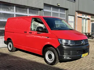 Volkswagen Transporter 2.0 TDI L1H1 150PK Automaat Airco Cruise controle Trekhaak 2500kg trekgewicht