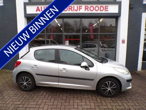 Peugeot 207 1.4 Color-line AIRCO,GOED RIJDEND,INRUILKOOPJE