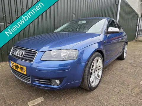 Audi A3 1.6 FSI Ambition S-Line