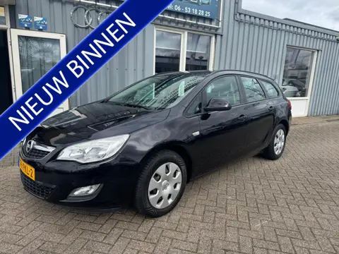 Opel Astra Sports Tourer 1.4 Edition (bj 2011)