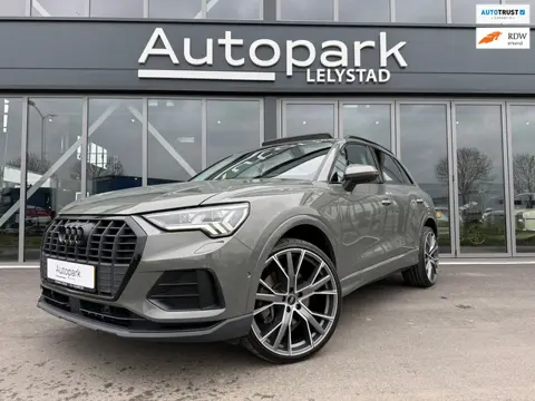 Audi Q3 40 TFSI Quattro S-Line PANO MATRIX LED 21'' Velgen