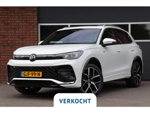 Volkswagen Tiguan 1.5 eTSI R-Line, Pano, DCC, HUD, Trekhaak