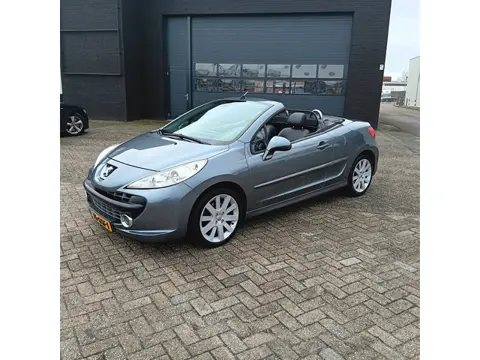 Peugeot 207 CC 1.6-16V T Féline