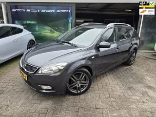 Kia Cee'd Sporty Wagon 1.4 CVVT Navigator Plus Pack | 2E EIGENAAR | 12MND GARANTIE | NAVI | CRUISE |