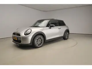 Mini 3-deurs Cooper C Automaat / Panoramadak / JCW Sportstoelen / Harman-Kardon / Head-up / Alu wiel