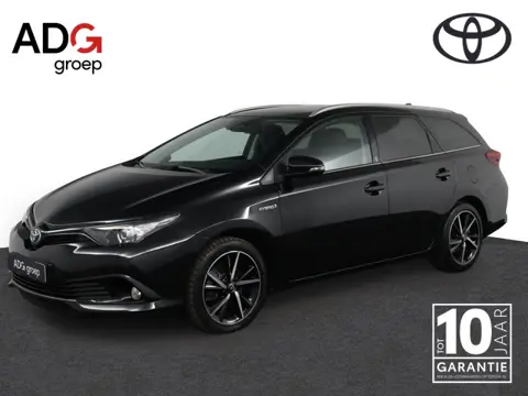 Toyota Auris 1.8 Hybrid Executive | Trekhaak | Parkeersensoren | Stoelverwarming | Cruise-Control | 