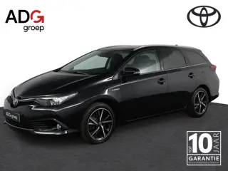 Toyota Auris 1.8 Hybrid Executive | Trekhaak | Parkeersensoren | Stoelverwarming | Cruise-Control | 