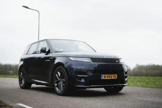 LAND ROVER RANGE ROVER SPORT P510 SE - BTW - 100% dealer onderhouden - Caraway interieur 