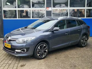 Renault Mégane Estate 1.2 TCe Bose / Trekhaak / Camera / Cruise control / ECC / Parkeersensoren / Bl
