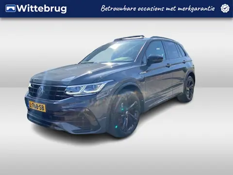 Volkswagen Tiguan 1.5 TSI 150PK R-Line Business+ / Panoramadak / Black Style / 19" LMV / Carplay / C