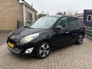 Renault Grand Scénic 1.4 TCe Bose | navi | pano | trekhaak | pdc | nieuwe apk |