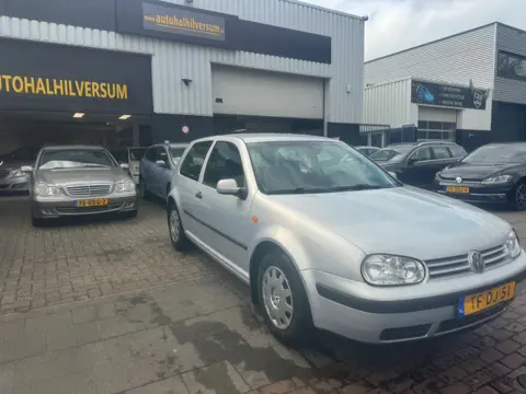 Volkswagen Golf 1.4-16V Trendline