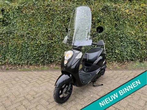 SYM Mio 50 Windscherm Sisi-bar NETTE STAAT Betaal met in3