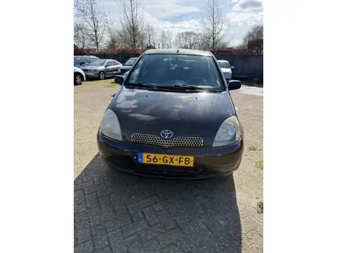 Toyota Yaris 1.3-16V VVT-i Sol