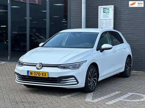 Volkswagen Golf 1.0 eTSI Life Business/DIGTAAL Cockpit/CAMERA/CARPLAY/SFEERVERLICHTING!!