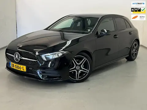 Mercedes-Benz A-klasse 180 AMG Night Edition / NL-auto / Widescreen
