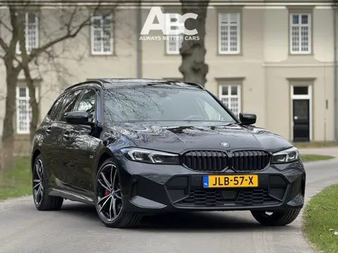 BMW 3 Serie Touring 330e M Sport Panorama Trekh. (bj 2022)