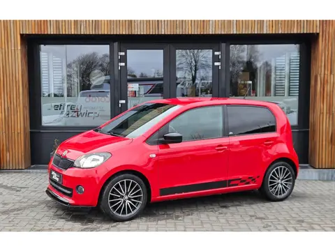 Skoda Citigo 1.0 Greentech Monte Carlo stoelverwarming. parkeer sensor. lichtmetaal.