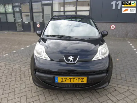 Peugeot 107 1.0-12V XS 2007 Airco 131.000KM NAP! APK!