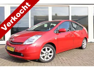 Toyota Prius 1.5 VVT-i Tech Edition, Camera, Airco, Prijs Is Rijklaar Inclusief 6 Maanden Garantie