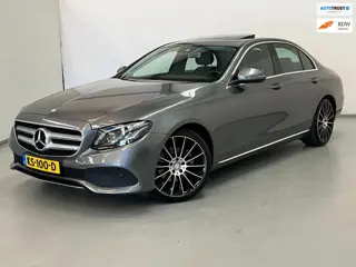 Mercedes-Benz E-klasse 200 / Schuifdak / Widescreen / Sfeerverlichting