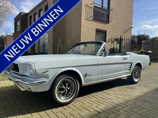 Ford Mustang 289 (bj 1966, automaat)