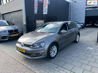 Volkswagen Golf Variant 1.4 TSI Business Edition Connected R NAP APK